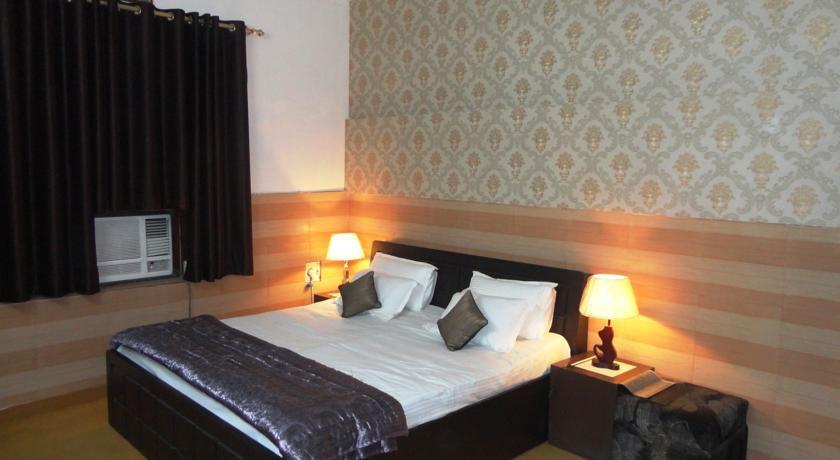 Fabexpress Landmark Awadh Hotel Lucknow Exterior photo